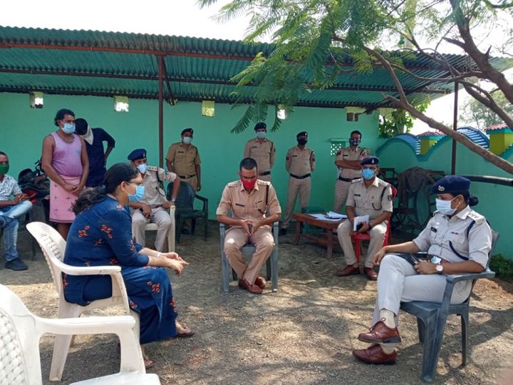 पुलिस की वर्दी में आए डकैत, तलाशी के नाम पर घर में रखे डेढ़ लाख रुपए और जेवर लेकर भागे