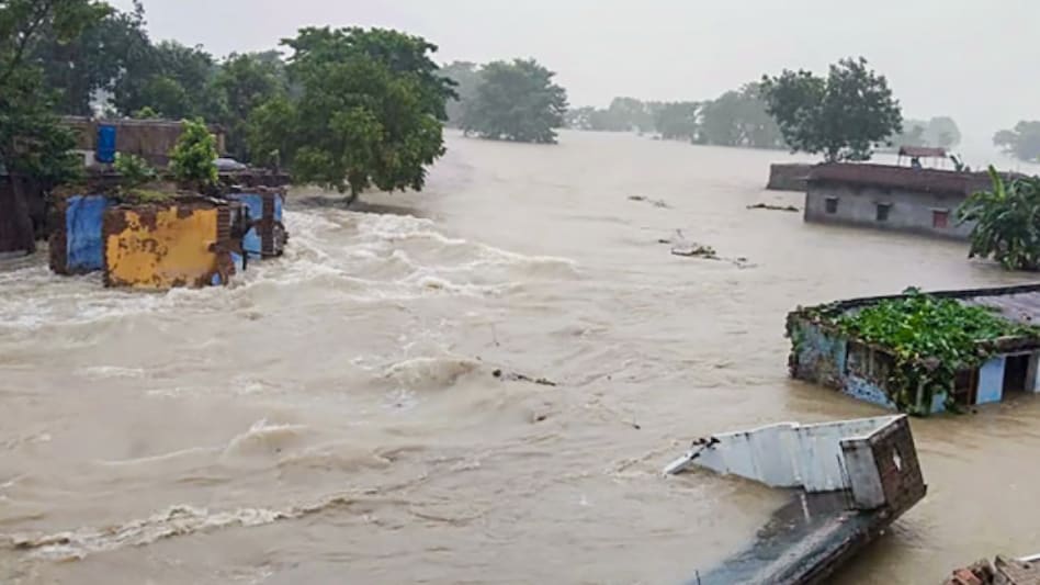 बांध से नदियों में पानी छोड़ा तो कई रास्ते बंद हो गए, कोरबा-बिलासपुर में बाढ़ के हालात,