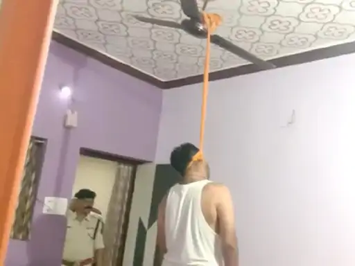 रायपुर के टीवी पत्रकार ने डोंगरगढ़ में फांसी लगाकर जान दी