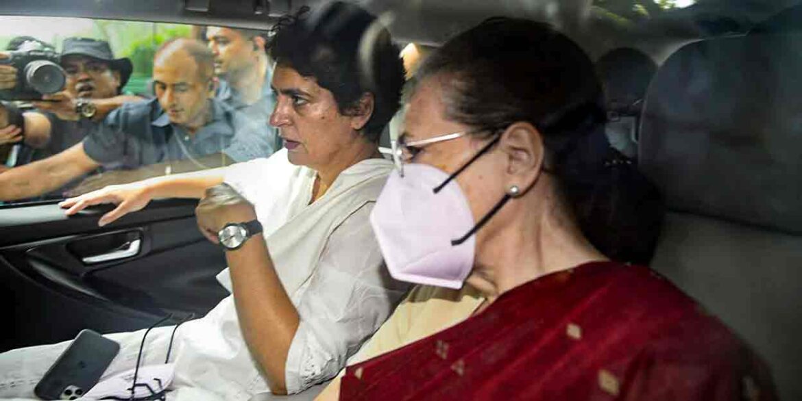 सोनिया से 3 घंटे पूछताछ, 25 को फिर बुलावा
