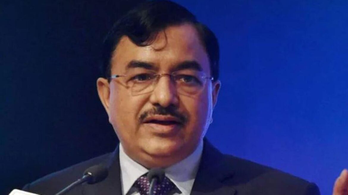 चुनाव आयुक्तों पर अब नहीं चलेगा मुकदमा