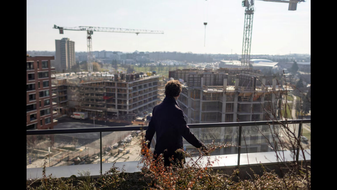 कनाडा में घर का संकट, विदेशी छात्रों की तादाद घटाने पर विचार