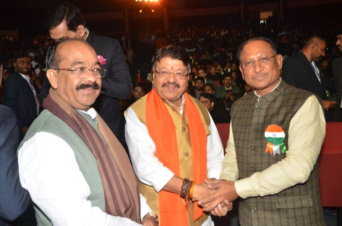 मुख्यमंत्री ने केंद्रीय पर्यावरण, वन एवं जलवायु परिवर्तन मंत्री से की सौजन्य मुलाकात