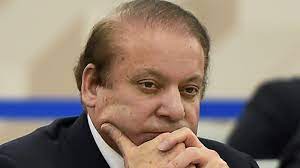 नवाज शरीफ की रैली में लाए गए असली शेर और टाइगर