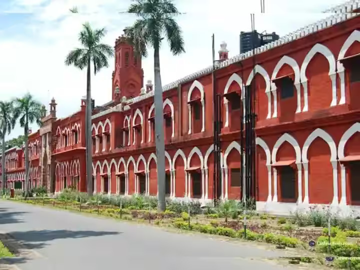 AMU का अल्पसंख्यक दर्जा रहेगा या नहीं? सुप्रीम कोर्ट ने फैसला रखा सुरक्षित