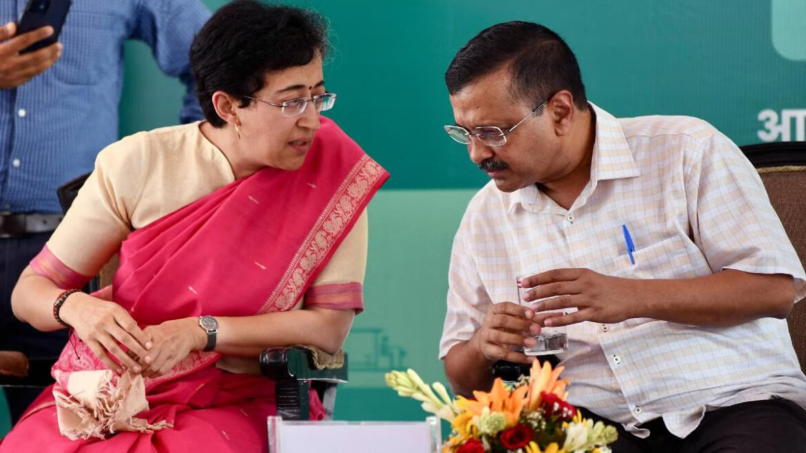 CM केजरीवाल के बाद आतिशी के घर पहुंची दिल्ली क्राइम ब्रांच की टीम