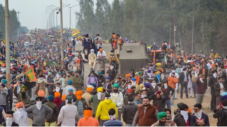 किसानों के साथ सरकार की कल तीसरे दौर की वार्ता, बैठक से पहले राजनाथ-मुंडा में हुई खास चर्चा