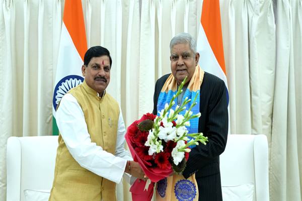 उपराष्ट्रपति श्री जगदीप धनखड़ से मुख्यमंत्री डॉ. यादव ने की सौजन्य भेंट