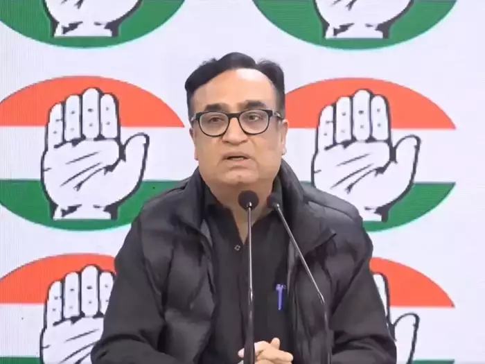 कांग्रेस का केंद्र पर बड़ा आरोप, पार्टी के खाते को आयकर विभाग ने किया फ्रीज