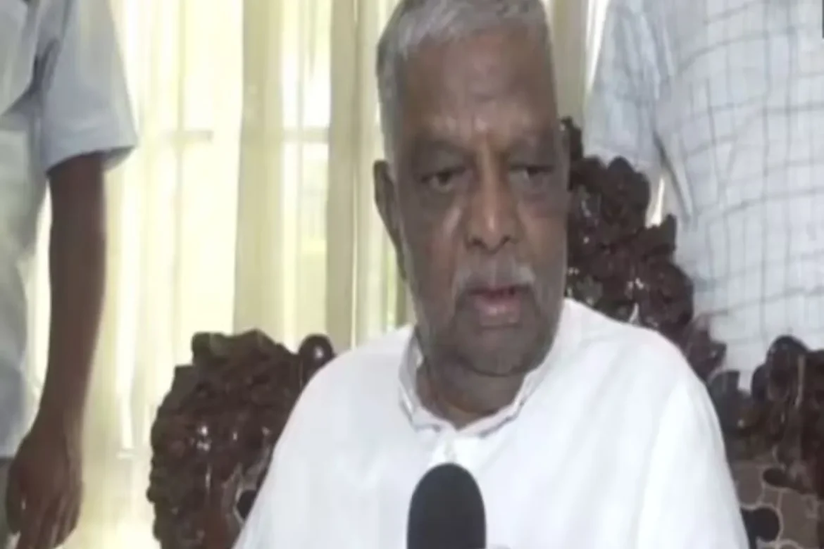 लोकसभा चुनाव के मध्य बीजेपी को झटका, सांसद वी श्रीनिवास प्रसाद का निधन