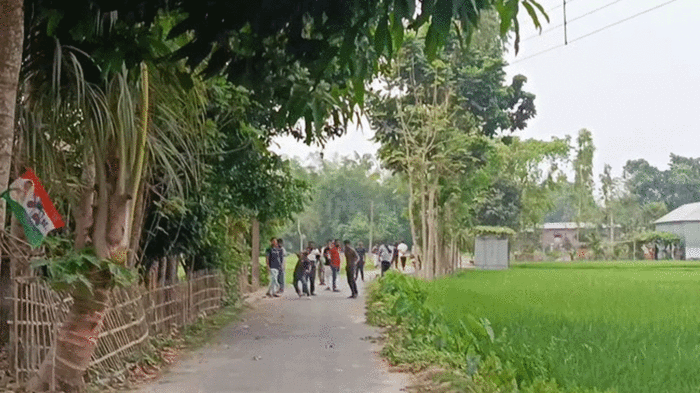 बंगाल के कूच बिहार में पथराव और जमकर बवाल