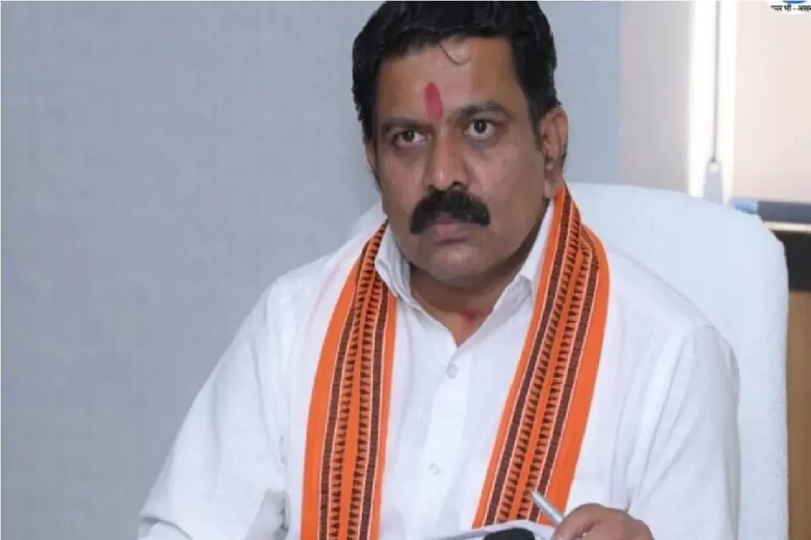 झीरम कांड के सबूत तो भूपेश बघेल की जेब में है… गृहमंत्री विजय शर्मा ने कांग्रेस पर किया करारा वार