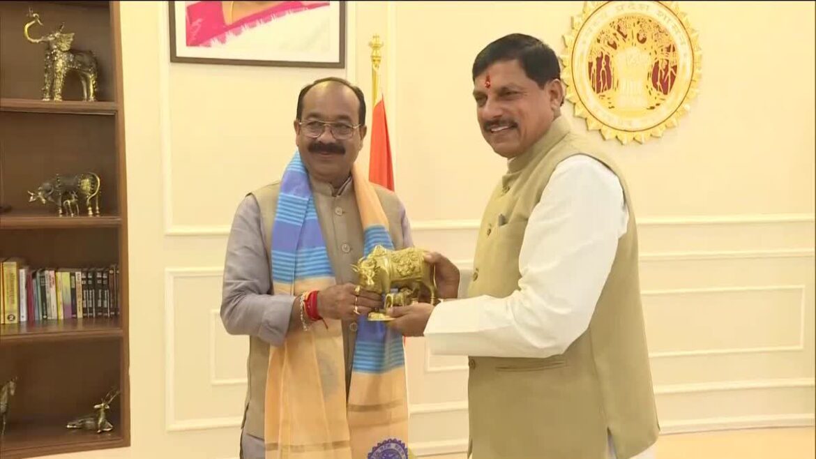 डेप्युटी सीएम अरुण साव से मिले एमपी के सीएम मोहन यादव