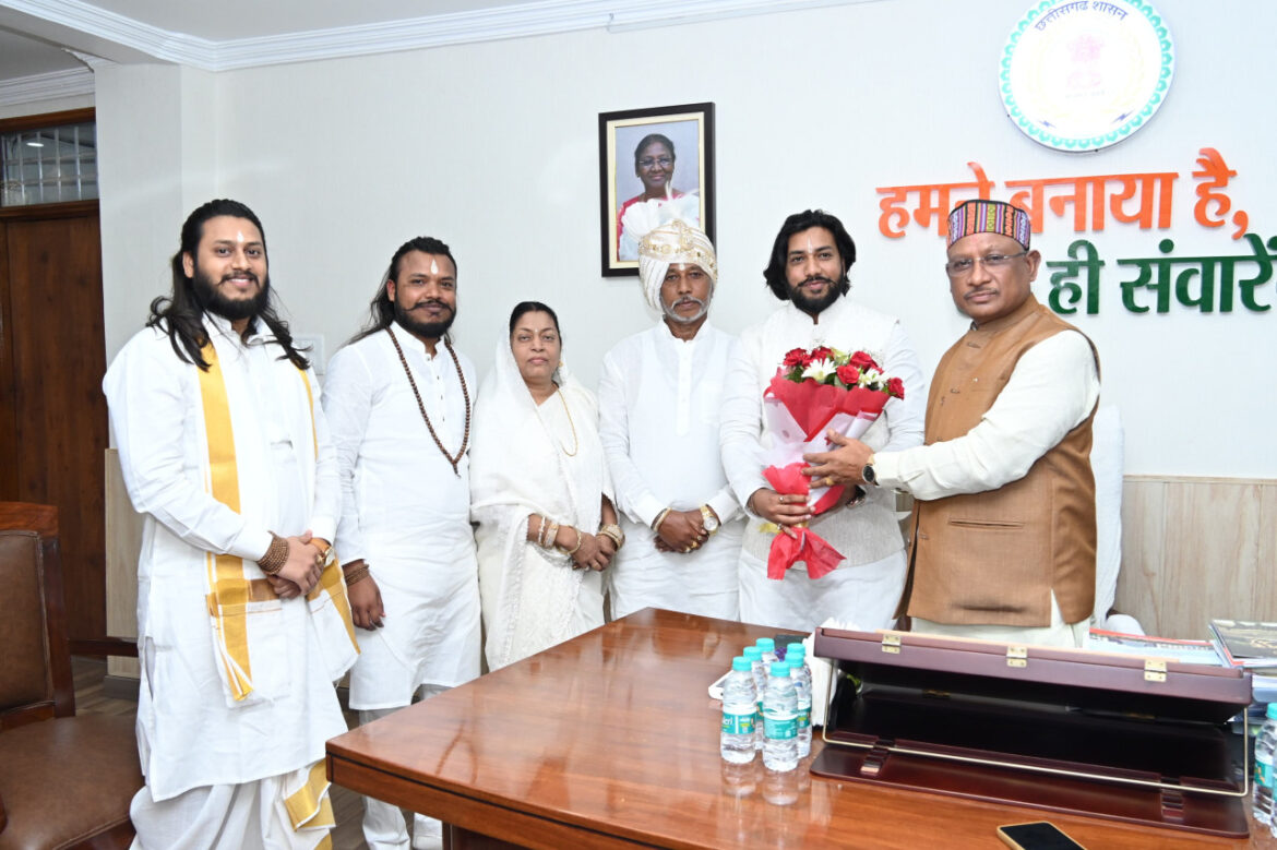 मुख्यमंत्री से सतनामी समाज के प्रतिनिधिमंडल ने की मुलाकात