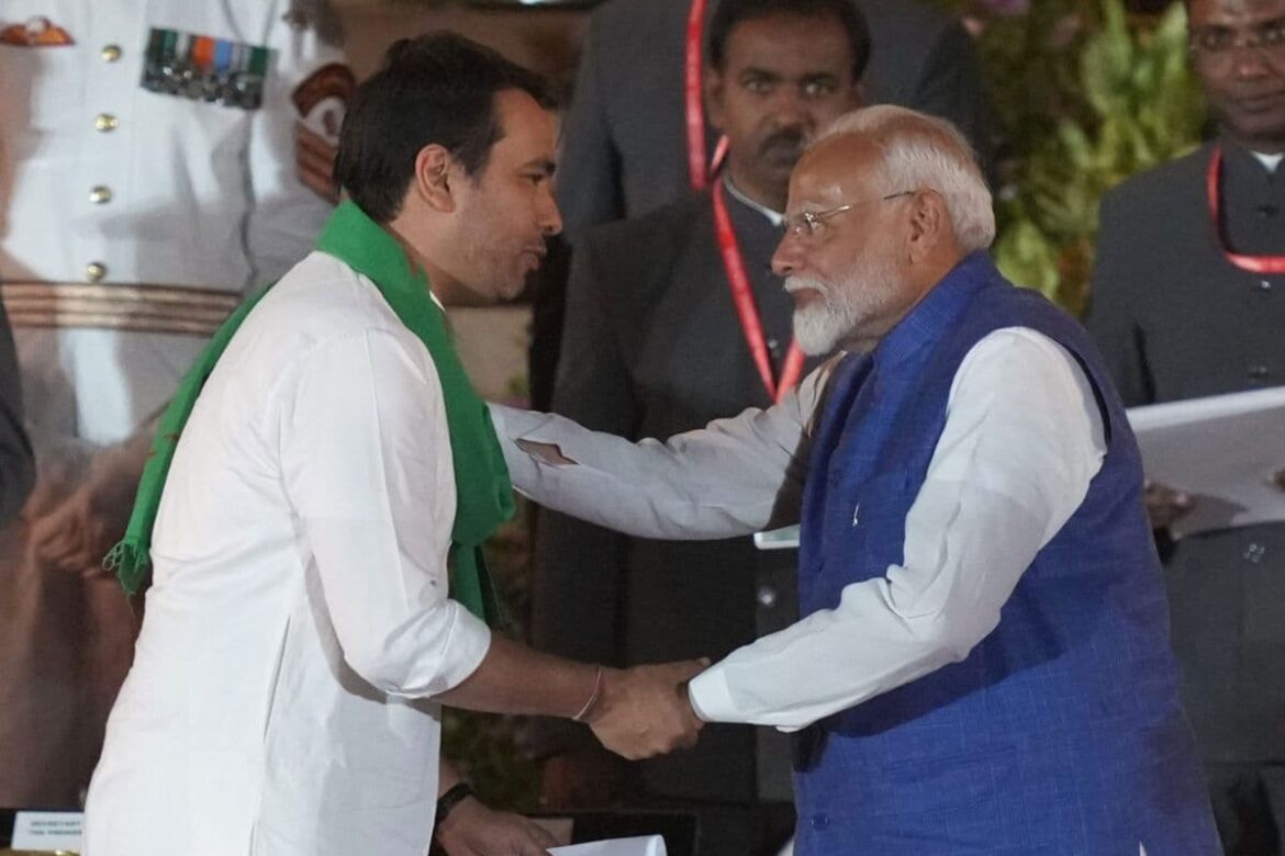 UP के इस नेता को मंत्री बनाकर जीत की इबारत लिखने में जुटी BJP