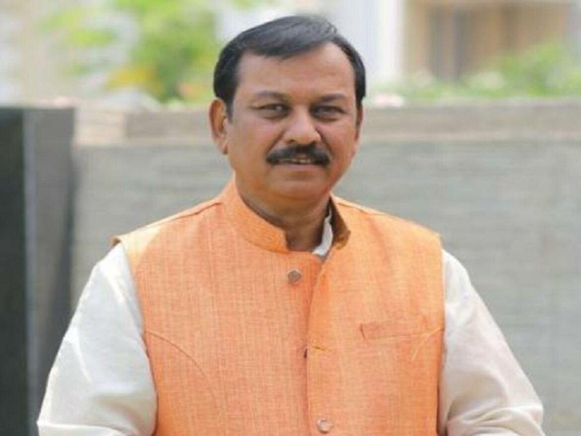 विजय बघेल की बढ़त 2 लाख से ज्यादा, दुर्ग लोकसभा सीट पर पिछड़े कांग्रेस उम्मीदवार