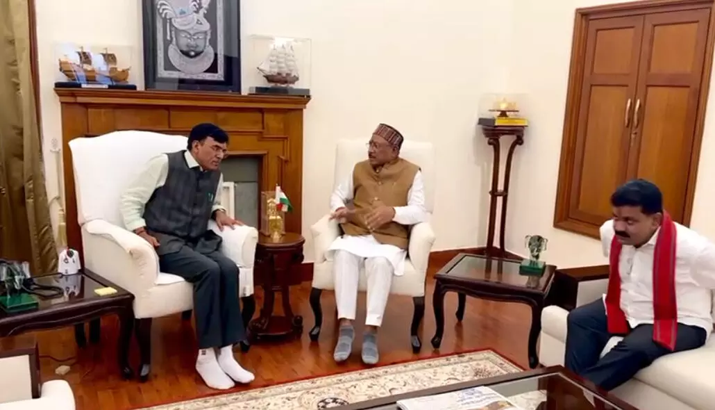 मुख्यमंत्री विष्णु देव साय ने नई दिल्ली में केंद्रीय मंत्री डॉ. मनसुख मंडाविया से रोजगार सृजन, श्रमिक कल्याण और खेल सुविधाओं पर की चर्चा