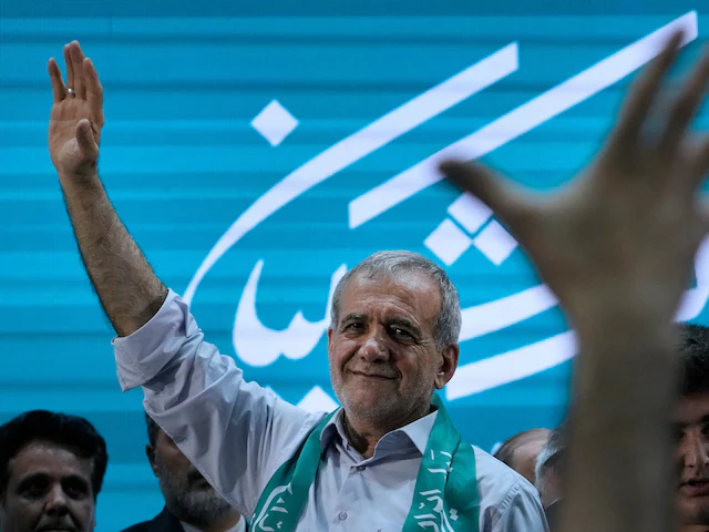 कौन हैं ईरान में राष्ट्रपति चुनाव जीतने वाले मसूद पेजेश्कियान