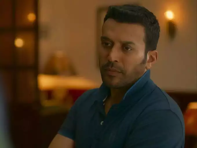 कभी अखबार बिछाकर सोते थे ‘मिर्जापुर’ के शरद शुक्ला, 12 साल किया संघर्ष