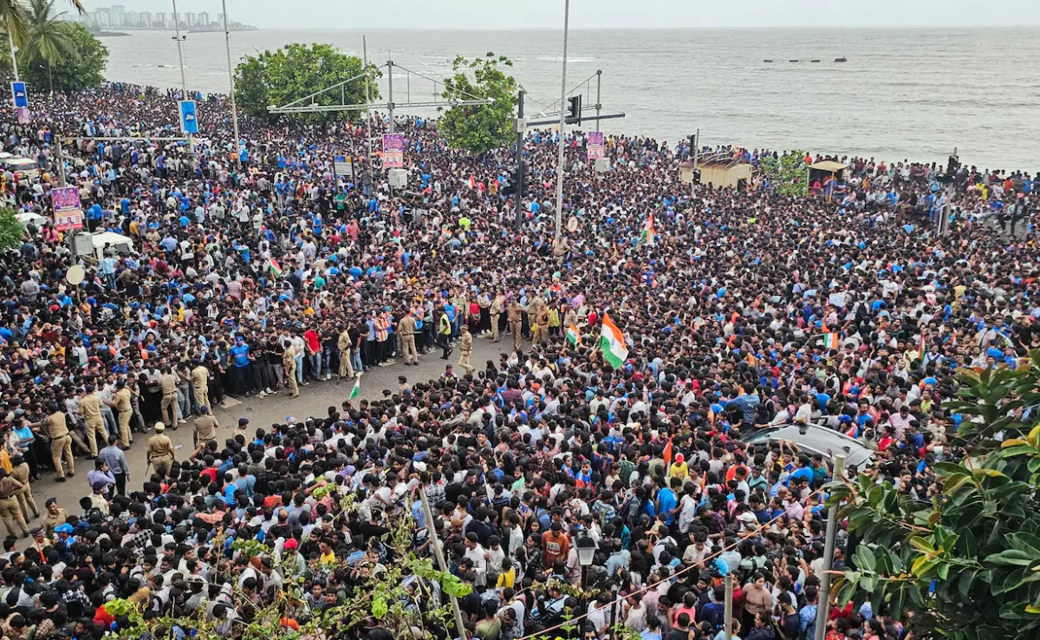 यह मुंबई की जादू की झप्पी… आनंद महिंद्रा का विक्ट्री परेड पर आया रिएक्शन, सूर्या ने फिर यूं जीता दिल