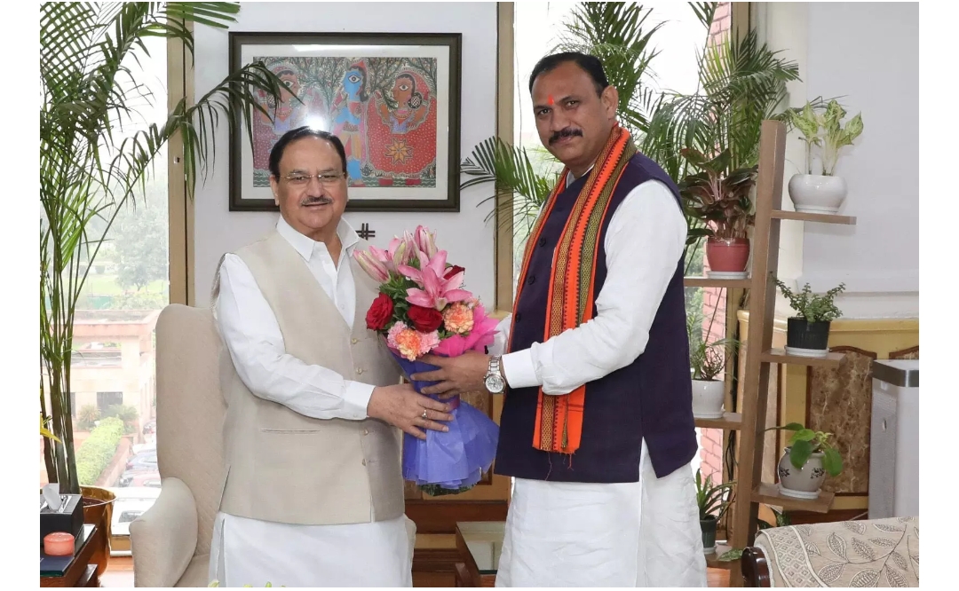 स्वास्थ्य मंत्री श्याम बिहारी जायसवाल ने की केंद्रीय स्वास्थ्य मंत्री जे. पी. नड्डा से मुलाकात