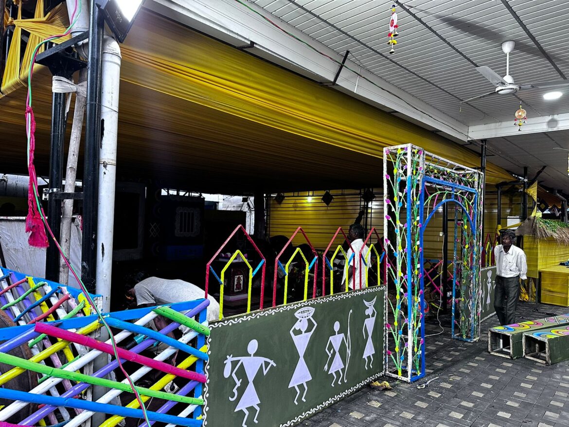 हरेली तिहार मनाने सज गया मुख्यमंत्री निवास,रहचुली झूला, गेड़ी और साजसज्जा वाली बैलगाड़ियों से दिख रही रौनक