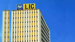 LIC ने टाटा की तीन कंपनियों में घटा दी हिस्सेदारी