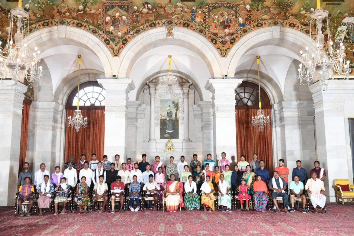 राष्ट्रपति भवन में बस्तर के नक्सल पीड़ितों ने रखी अपनी पीड़ा, साय की संवेदनशील पहल का हुआ उल्लेख