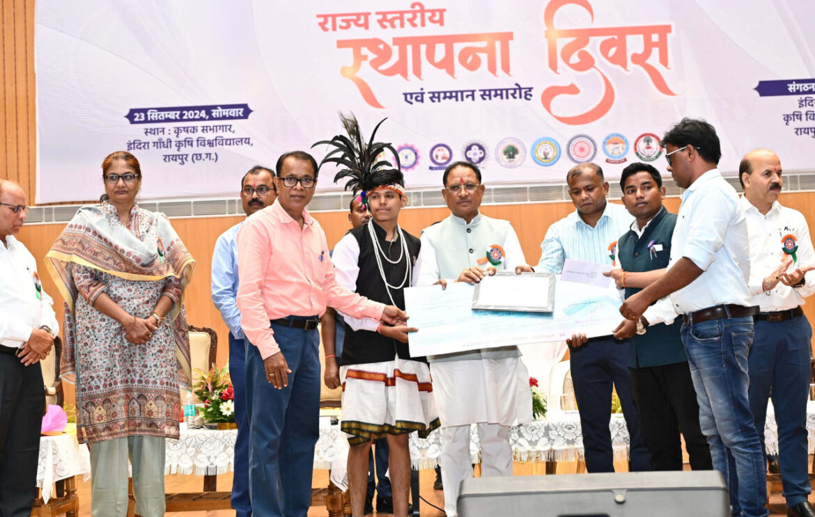 राष्ट्रीय सेवा योजना के स्वयंसेवकों का राष्ट्रनिर्माण में अहम योगदान : मुख्यमंत्री विष्णु देव साय