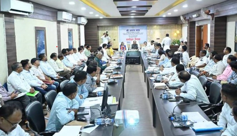 लोगों की समस्याओं का निराकरण सर्वोच्च प्राथमिकता से करें – अरुण साव