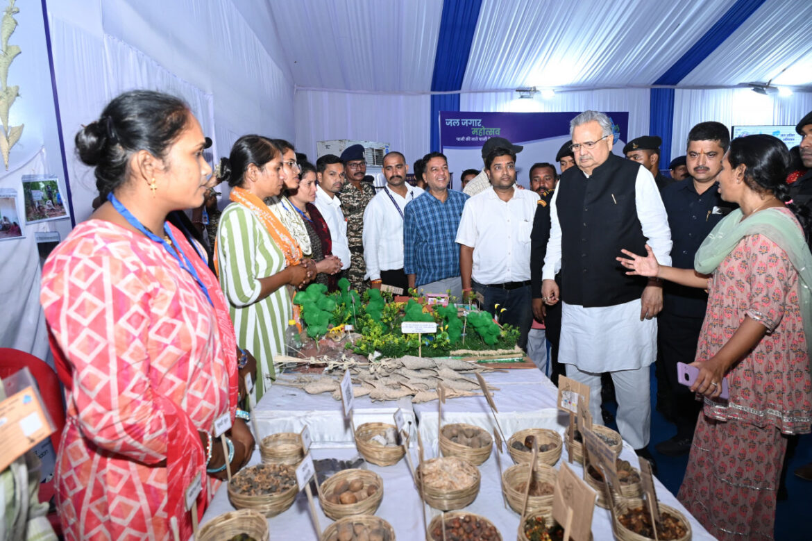 अभी सचेत नहीं हुए तो भू-जल भी प्रदूषित हो जाएगा – डॉ. रमन सिंह