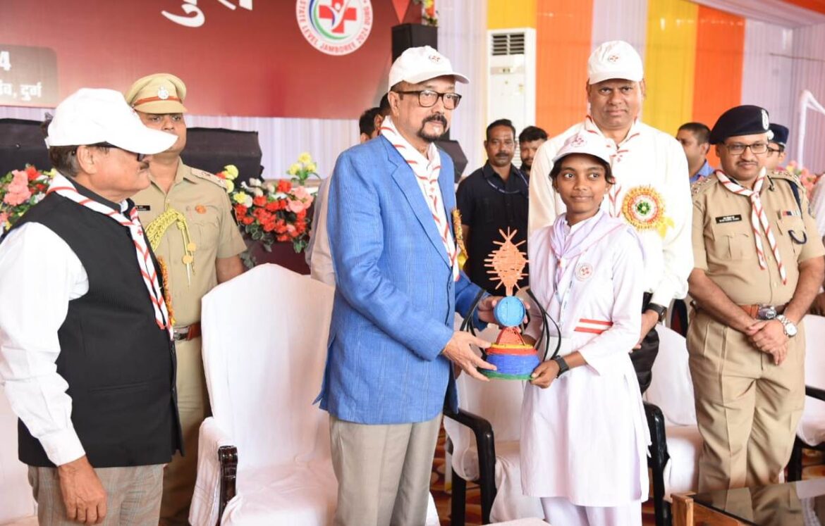 युवाओं में सेवा और मानवता की भावना जागृत करना है, जिससे वे समाज की बेहतरी में योगदान दे सकें – राज्यपाल रमेन डेका