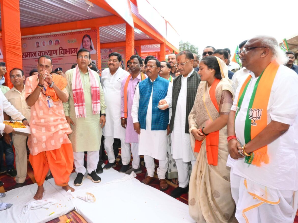 सियानजनों की सेवा से मिलता है पुण्य और आशीर्वाद: मुख्यमंत्री