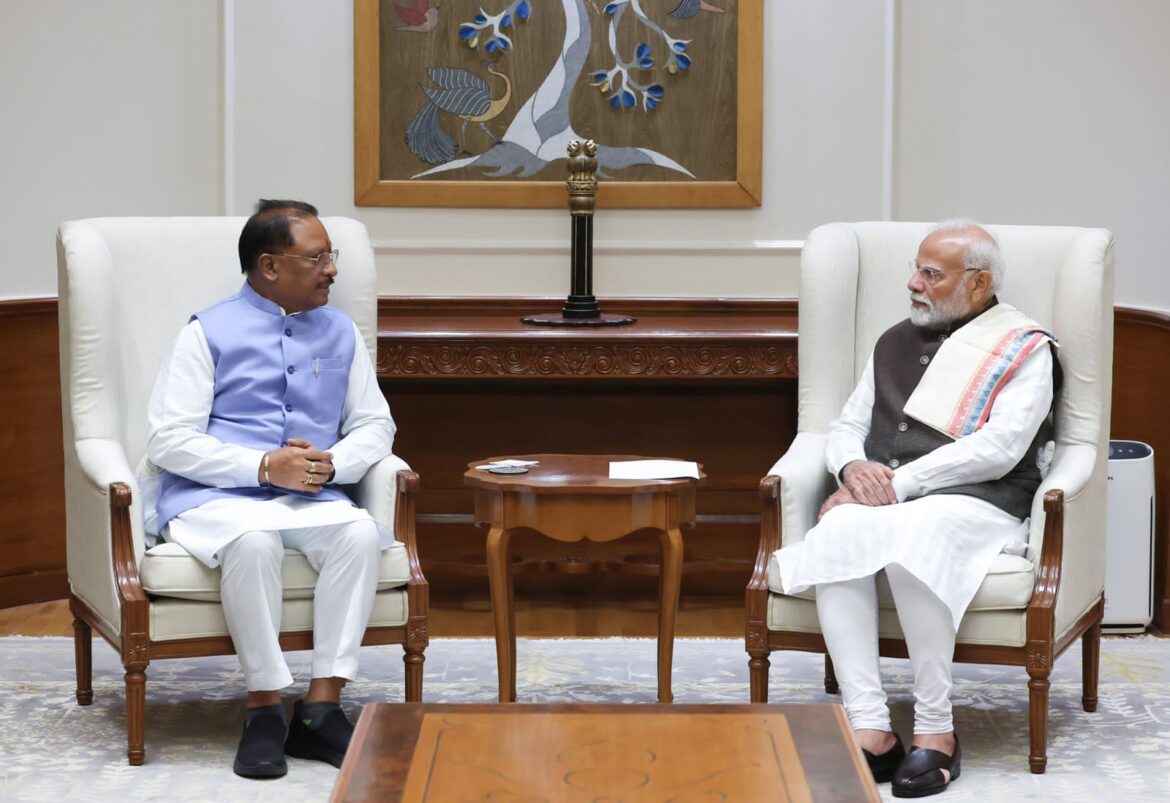 मुख्यमंत्री विष्णुदेव साय की प्रधानमंत्री नरेंद्र मोदी से मुलाकात