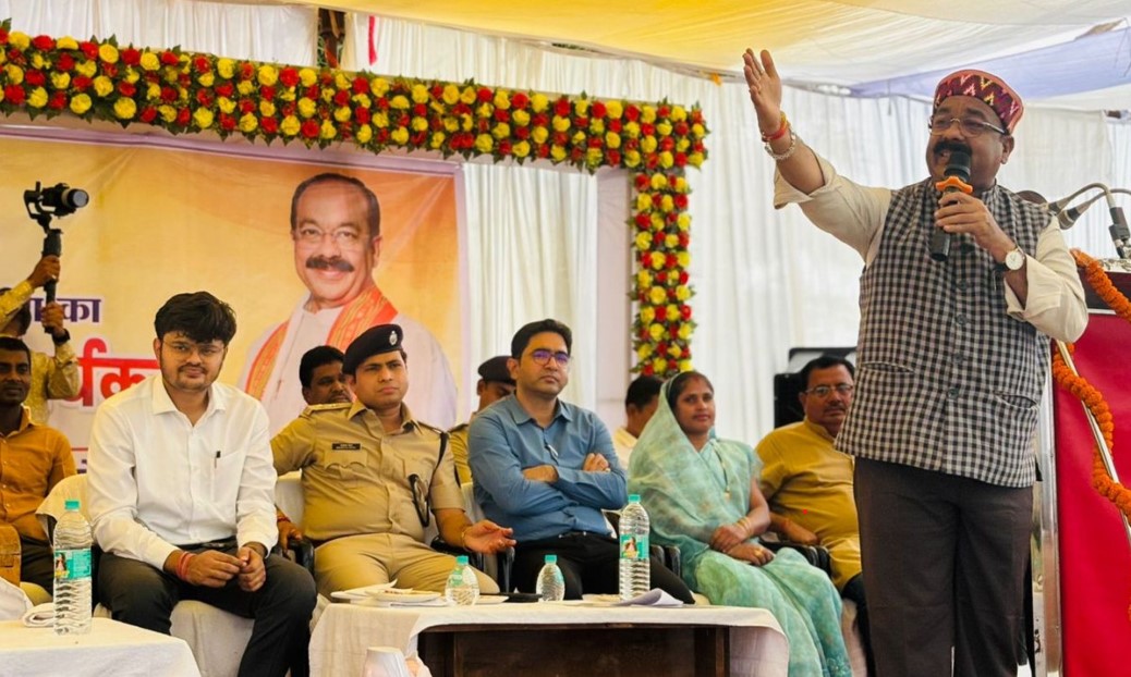 उप मुख्यमंत्री अरुण साव ने मनियारी नदी पर बनने वाले पुल का किया शिलान्यास