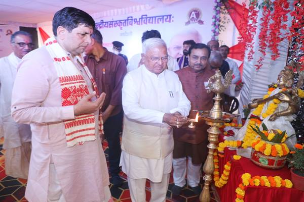 प्रतियोगिता में भाग लेने से मिलता है नया जोश और मनोबल : राज्यपाल श्री पटेल