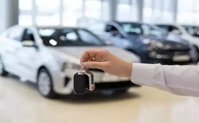 वाहनों की बिक्री में तेजी, दिवाली तक बिकेंगी 45 लाख गाड़ियां, कंपनियां दे रहीं ऑफर