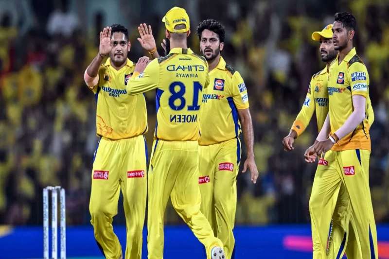 चेन्नई सुपरकिंग्स के स्टार तेज गेंदबाज की लंदन में सफल सर्जरी, वापसी की उम्मीदें