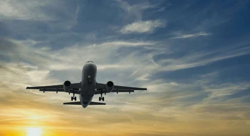 विमान कंपनी के शेयरों ने किया कमाल, 70 रुपये से कम कीमत पर भरी ऊंची उड़ान