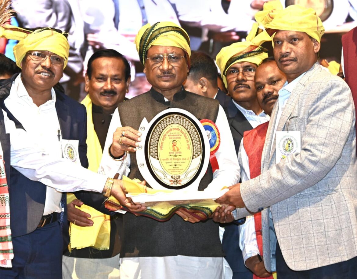 अनुसूचित जनजाति समाज हमारी सांस्कृतिक धरोहर और परंपराओं का संवाहक -मुख्यमंत्री
