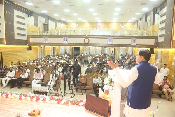 भारत की पहचान अपनी गुरूत्व शक्ति : मुख्यमंत्री डॉ. यादव