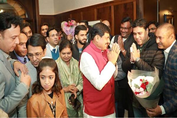 मुख्यमंत्री डॉ. यादव का लंदन में भारतीय उच्चायुक्त एवं प्रवासी भारतीयों ने किया आत्मीय स्वागत