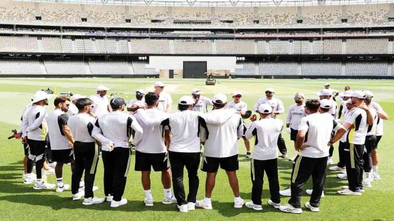 IND vs AUS: पर्थ टेस्ट से पहले भारतीय टीम में बड़ा बदलाव, शामिल हुआ नया तेज गेंदबाज