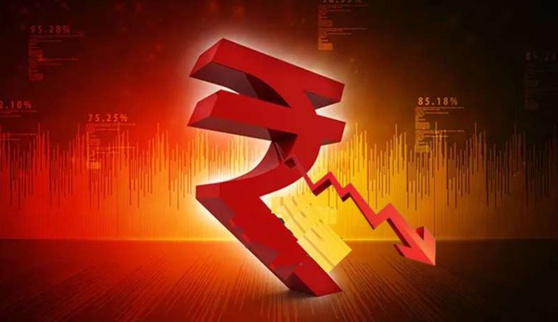 अमेरिकी चुनावों के बीच रुपया रिकॉर्ड निचले स्तर पर,अब RBI के दखल की आस