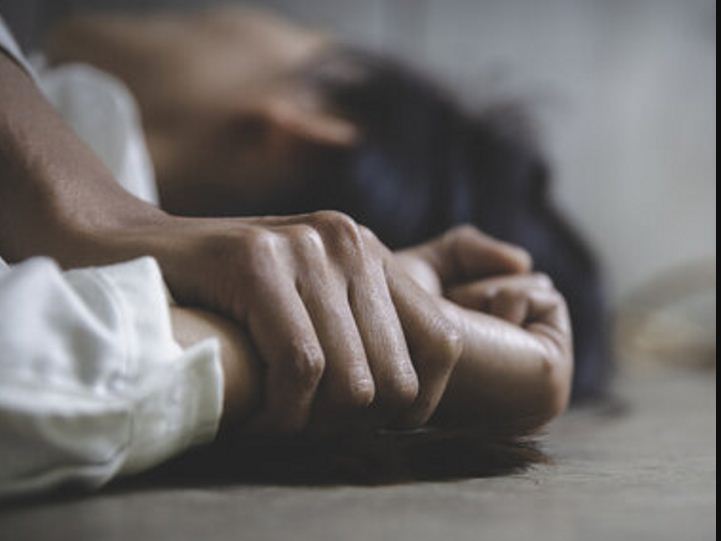 बंगाल फिर शर्मसार! नदिया में पति के सामने महिला से गैंगरेप, 8 अरेस्ट