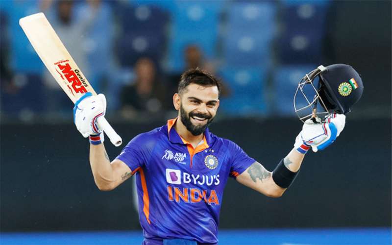 Virat Kohli’s Historic 30th Test Century: पर्थ टेस्ट में कोहली ने मचाई धूम!