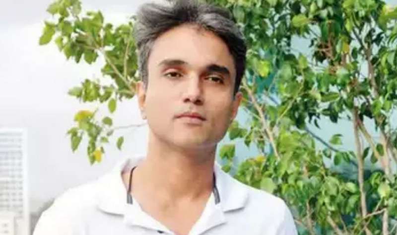 खेल-खेल में की कहानी इतालवी फिल्म से रूपांतरित:अज़ीज़