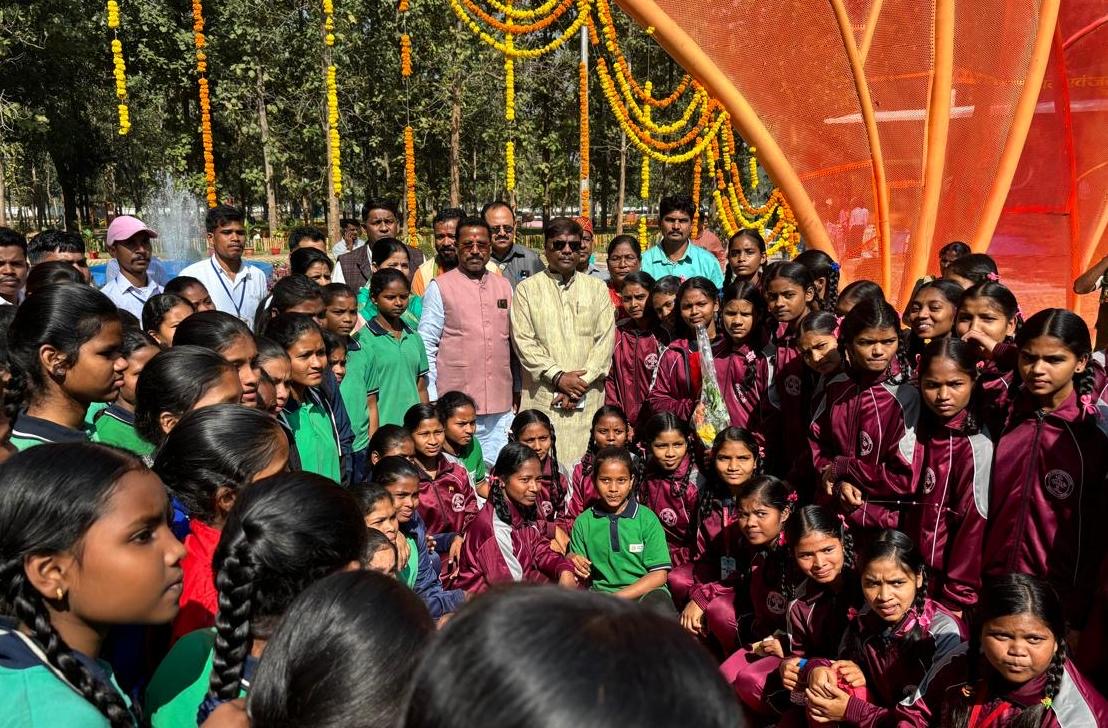 प्रकृति और संस्कृति के प्रति जागरूक करेगा वन मंदिर वाटिका: वन मंत्री कश्यप