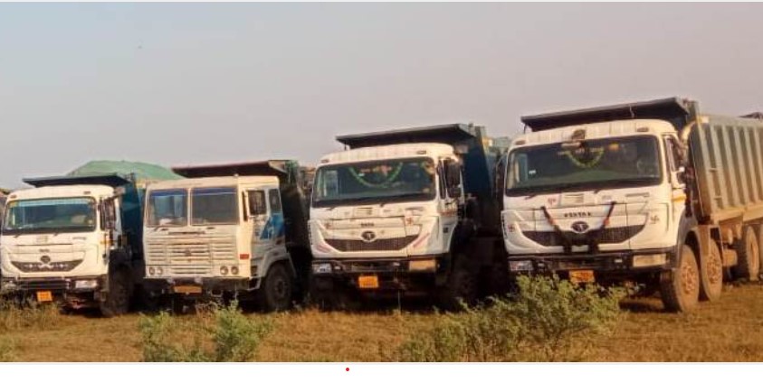 मुंगेली जिले में बड़ी कार्रवाई – 13 हाईवा जब्त : गिट्टी एवं रेत के अवैध परिवहन का मामला मुंगेली जिले में गौण खनिजों के