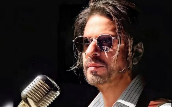 शाहरुख खान की फिल्म में असिस्टेंट डायरेक्टर, अब टॉप एक्टर और को-स्टार से शादी कर चुके हैं